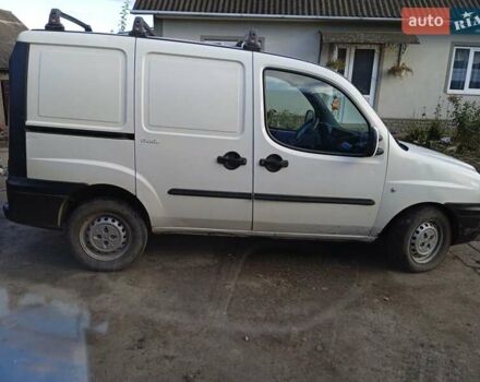Белый Фиат Добло, объемом двигателя 1.9 л и пробегом 99 тыс. км за 3100 $, фото 2 на Automoto.ua