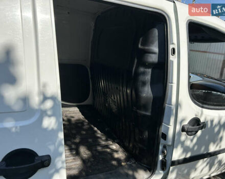 Белый Фиат Добло, объемом двигателя 1.3 л и пробегом 230 тыс. км за 4200 $, фото 9 на Automoto.ua