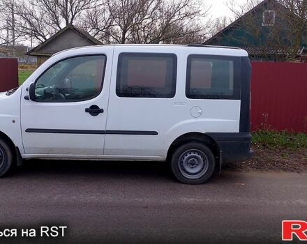 Белый Фиат Добло, объемом двигателя 1.9 л и пробегом 280 тыс. км за 3700 $, фото 7 на Automoto.ua