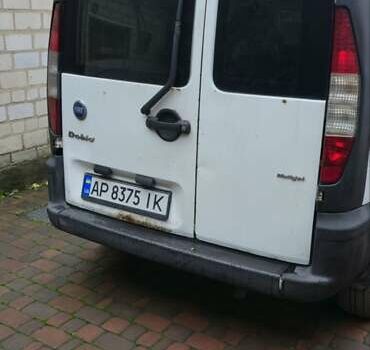 Белый Фиат Добло, объемом двигателя 1.3 л и пробегом 400 тыс. км за 3800 $, фото 7 на Automoto.ua