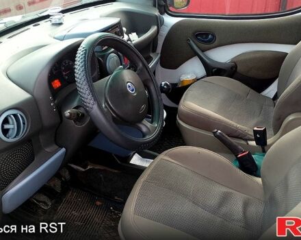 Белый Фиат Добло, объемом двигателя 1.9 л и пробегом 280 тыс. км за 3700 $, фото 3 на Automoto.ua