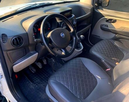 Білий Фіат Добло, об'ємом двигуна 1.3 л та пробігом 318 тис. км за 4500 $, фото 6 на Automoto.ua