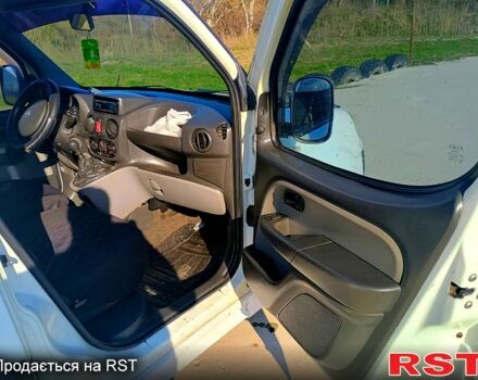 Белый Фиат Добло, объемом двигателя 16 л и пробегом 312 тыс. км за 3500 $, фото 8 на Automoto.ua