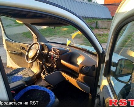 Фиат Добло 2006 в Чернигове на Automoto.ua Белый Фиат Добло, объемом двигателя 1.2 л и пробегом 0 тыс. км за 3700 $, фото 6 на Automoto.ua