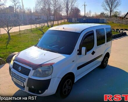 Белый Фиат Добло, объемом двигателя 16 л и пробегом 312 тыс. км за 3500 $, фото 3 на Automoto.ua