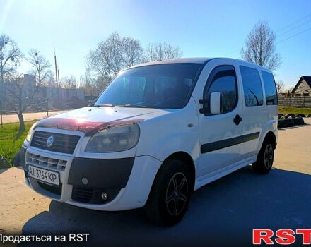 Белый Фиат Добло, объемом двигателя 16 л и пробегом 312 тыс. км за 3500 $, фото 5 на Automoto.ua