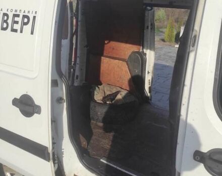 Білий Фіат Добло, об'ємом двигуна 1.3 л та пробігом 325 тис. км за 2500 $, фото 10 на Automoto.ua