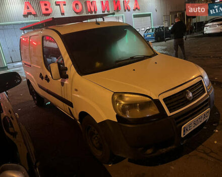 Белый Фиат Добло, объемом двигателя 1.91 л и пробегом 200 тыс. км за 3300 $, фото 2 на Automoto.ua