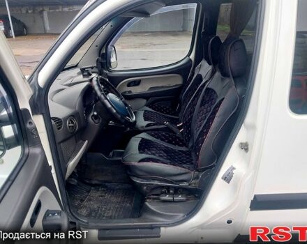 Белый Фиат Добло, объемом двигателя 1.9 л и пробегом 216 тыс. км за 5000 $, фото 8 на Automoto.ua