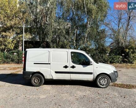 Белый Фиат Добло, объемом двигателя 1.4 л и пробегом 280 тыс. км за 3300 $, фото 8 на Automoto.ua