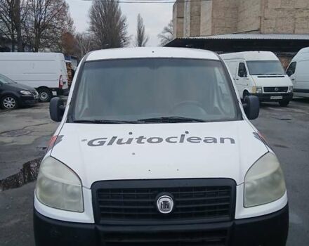 Белый Фиат Добло, объемом двигателя 1.37 л и пробегом 320 тыс. км за 3000 $, фото 1 на Automoto.ua