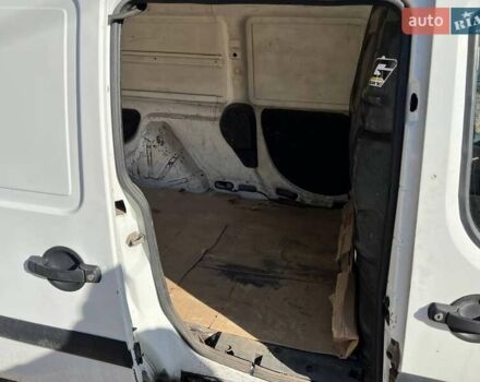 Белый Фиат Добло, объемом двигателя 1.4 л и пробегом 280 тыс. км за 3300 $, фото 7 на Automoto.ua