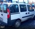 Белый Фиат Добло, объемом двигателя 1.2 л и пробегом 206 тыс. км за 5200 $, фото 3 на Automoto.ua