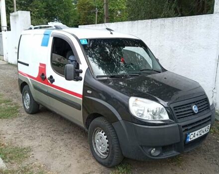 Белый Фиат Добло, объемом двигателя 1.6 л и пробегом 280 тыс. км за 3000 $, фото 13 на Automoto.ua