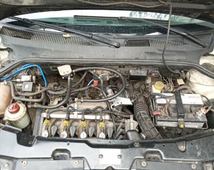 Белый Фиат Добло, объемом двигателя 1.6 л и пробегом 280 тыс. км за 3000 $, фото 12 на Automoto.ua