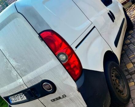 Белый Фиат Добло, объемом двигателя 1.2 л и пробегом 360 тыс. км за 3200 $, фото 2 на Automoto.ua