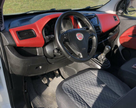 Белый Фиат Добло, объемом двигателя 1.25 л и пробегом 300 тыс. км за 4400 $, фото 13 на Automoto.ua