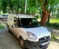 Белый Фиат Добло, объемом двигателя 1.2 л и пробегом 350 тыс. км за 3700 $, фото 1 на Automoto.ua