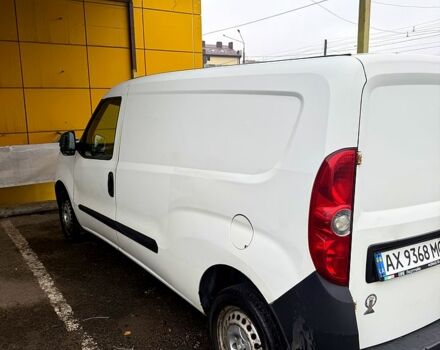 Белый Фиат Добло, объемом двигателя 1.6 л и пробегом 200 тыс. км за 2100 $, фото 2 на Automoto.ua