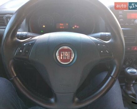 Белый Фиат Добло, объемом двигателя 1.6 л и пробегом 255 тыс. км за 3700 $, фото 6 на Automoto.ua