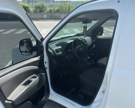 Белый Фиат Добло, объемом двигателя 1.3 л и пробегом 325 тыс. км за 6700 $, фото 8 на Automoto.ua