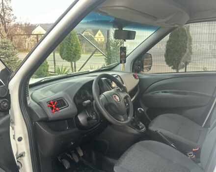 Белый Фиат Добло, объемом двигателя 1.3 л и пробегом 325 тыс. км за 6700 $, фото 14 на Automoto.ua