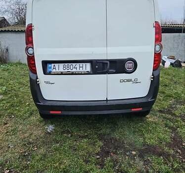 Белый Фиат Добло, объемом двигателя 1.6 л и пробегом 230 тыс. км за 5600 $, фото 4 на Automoto.ua
