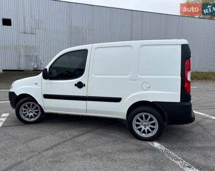 Белый Фиат Добло, объемом двигателя 1.4 л и пробегом 138 тыс. км за 5300 $, фото 11 на Automoto.ua