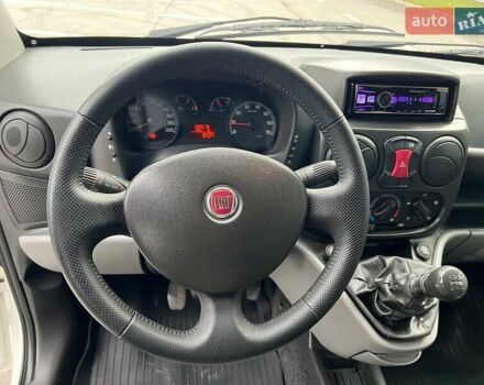 Белый Фиат Добло, объемом двигателя 1.4 л и пробегом 138 тыс. км за 5300 $, фото 2 на Automoto.ua