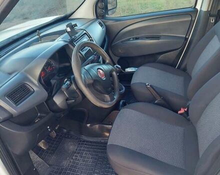 Белый Фиат Добло, объемом двигателя 1.37 л и пробегом 192 тыс. км за 6500 $, фото 10 на Automoto.ua