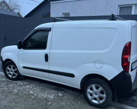 Белый Фиат Добло, объемом двигателя 1.25 л и пробегом 210 тыс. км за 5000 $, фото 16 на Automoto.ua