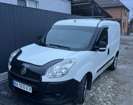 Белый Фиат Добло, объемом двигателя 1.25 л и пробегом 210 тыс. км за 5000 $, фото 13 на Automoto.ua