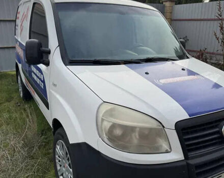 Белый Фиат Добло, объемом двигателя 1.2 л и пробегом 167 тыс. км за 5000 $, фото 9 на Automoto.ua