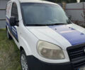 Белый Фиат Добло, объемом двигателя 1.2 л и пробегом 167 тыс. км за 5000 $, фото 9 на Automoto.ua