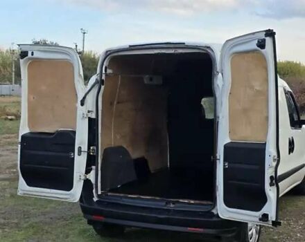 Белый Фиат Добло, объемом двигателя 1.6 л и пробегом 196 тыс. км за 5700 $, фото 7 на Automoto.ua