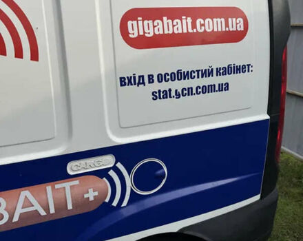 Белый Фиат Добло, объемом двигателя 1.2 л и пробегом 167 тыс. км за 5000 $, фото 12 на Automoto.ua