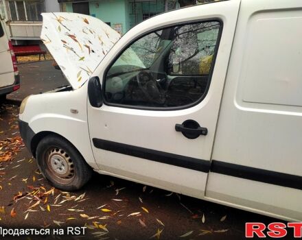 Белый Фиат Добло, объемом двигателя 1.2 л и пробегом 215 тыс. км за 2800 $, фото 8 на Automoto.ua