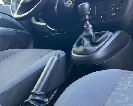 Белый Фиат Добло, объемом двигателя 1.6 л и пробегом 230 тыс. км за 7500 $, фото 21 на Automoto.ua