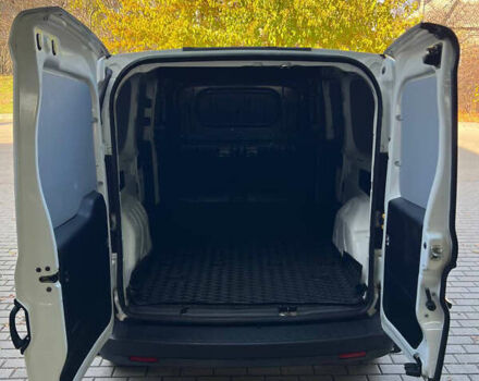 Белый Фиат Добло, объемом двигателя 1.6 л и пробегом 230 тыс. км за 7500 $, фото 8 на Automoto.ua