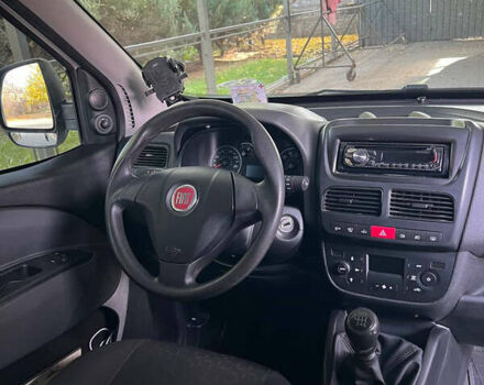 Белый Фиат Добло, объемом двигателя 1.6 л и пробегом 230 тыс. км за 7500 $, фото 15 на Automoto.ua