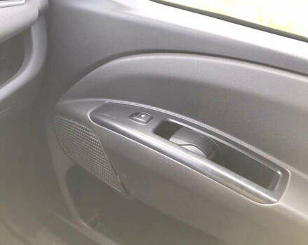 Белый Фиат Добло, объемом двигателя 1.6 л и пробегом 355 тыс. км за 5700 $, фото 18 на Automoto.ua