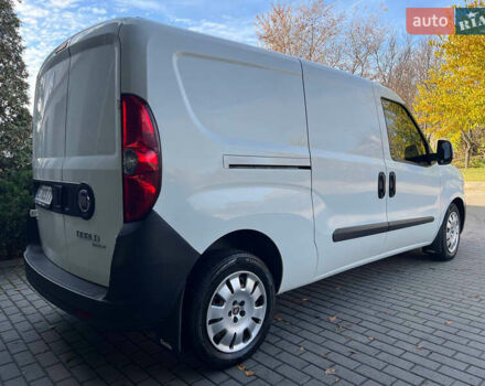 Белый Фиат Добло, объемом двигателя 1.6 л и пробегом 230 тыс. км за 7500 $, фото 3 на Automoto.ua