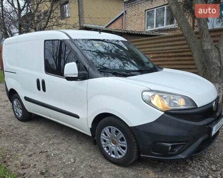 Белый Фиат Добло, объемом двигателя 1.2 л и пробегом 147 тыс. км за 7400 $, фото 14 на Automoto.ua