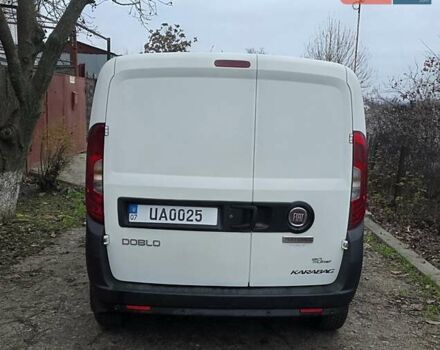 Белый Фиат Добло, объемом двигателя 1.2 л и пробегом 147 тыс. км за 7400 $, фото 15 на Automoto.ua