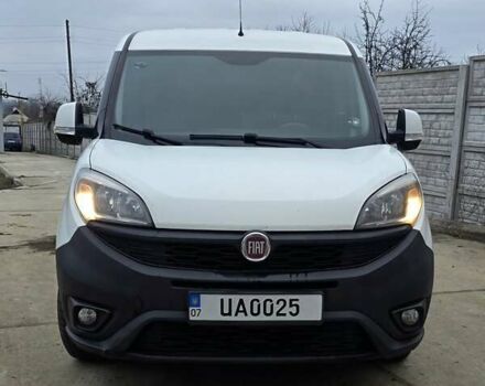 Белый Фиат Добло, объемом двигателя 1.2 л и пробегом 147 тыс. км за 7400 $, фото 3 на Automoto.ua