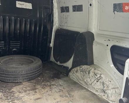 Белый Фиат Добло, объемом двигателя 1.4 л и пробегом 319 тыс. км за 2750 $, фото 2 на Automoto.ua