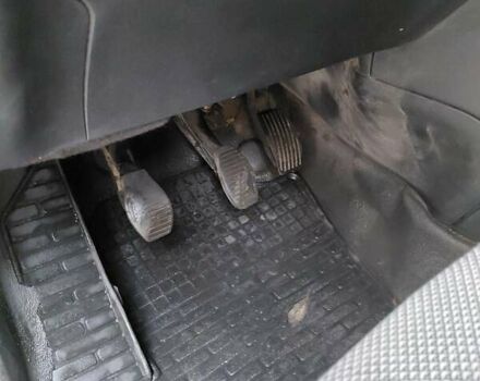 Белый Фиат Добло, объемом двигателя 1.37 л и пробегом 171 тыс. км за 5500 $, фото 12 на Automoto.ua