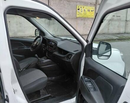 Белый Фиат Добло, объемом двигателя 1.37 л и пробегом 171 тыс. км за 5500 $, фото 16 на Automoto.ua