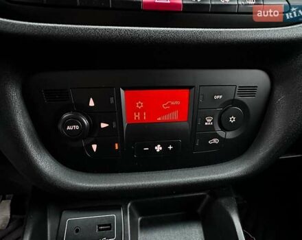 Білий Фіат Добло, об'ємом двигуна 1.6 л та пробігом 267 тис. км за 9300 $, фото 19 на Automoto.ua