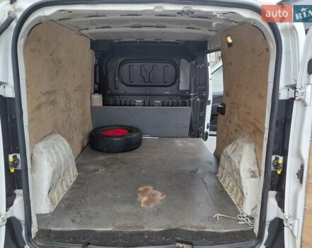 Белый Фиат Добло, объемом двигателя 1.37 л и пробегом 171 тыс. км за 5500 $, фото 9 на Automoto.ua